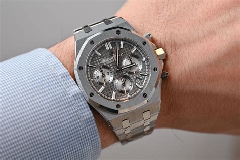 audemars piguet royal oak chronograph gewicht|royal oak selfwinding chronograph price.